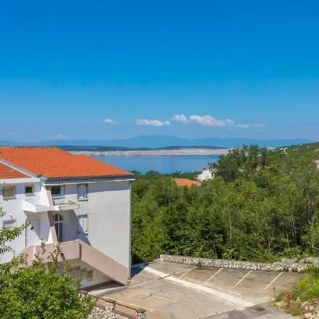 In Mit Moebliertem Balkon דירה *