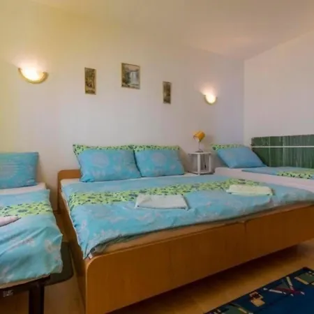 In Mit Moebliertem Balkon Apartment Dramalj